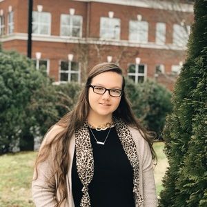 Meet your Posher, Ashley